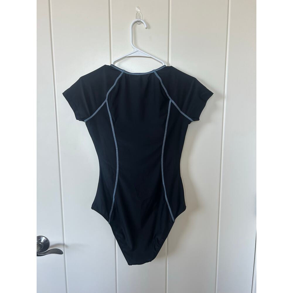 Cupshe Navy One Piece Rash Guard Front Zip Short Sleeve Swimsuit Size M - Picture 2 of 8